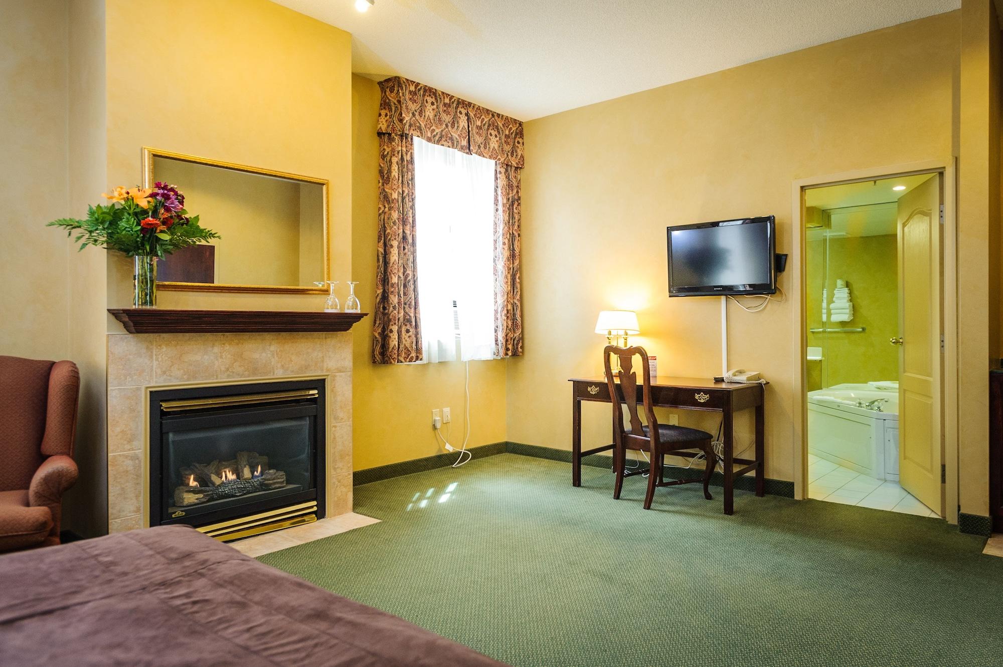 Peterborough Inn & Suites Hotel Екстер'єр фото