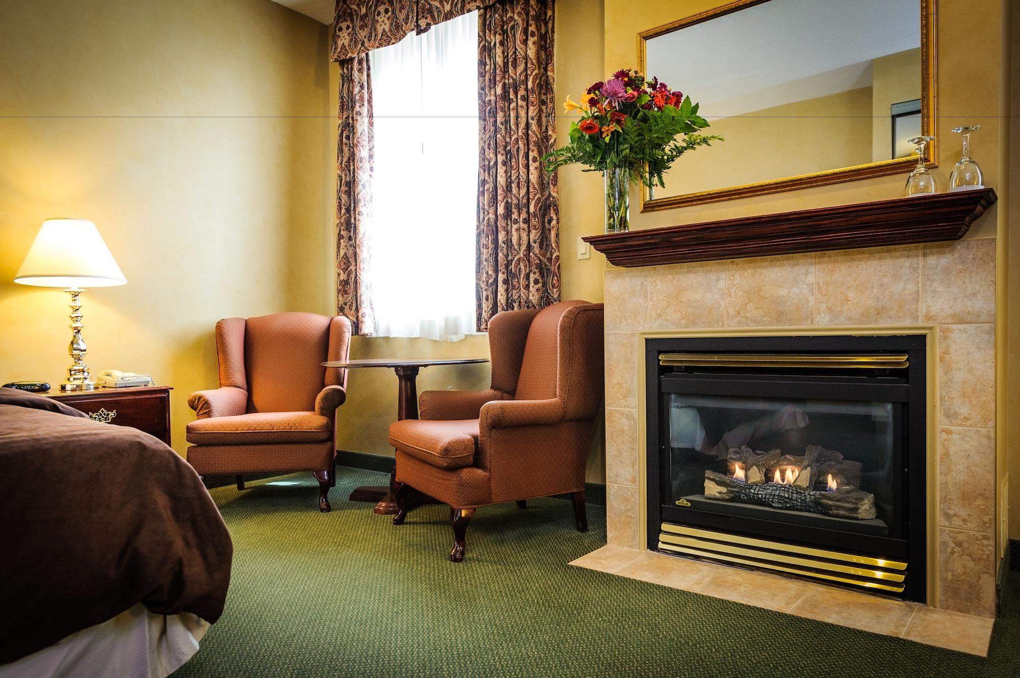 Peterborough Inn & Suites Hotel Екстер'єр фото