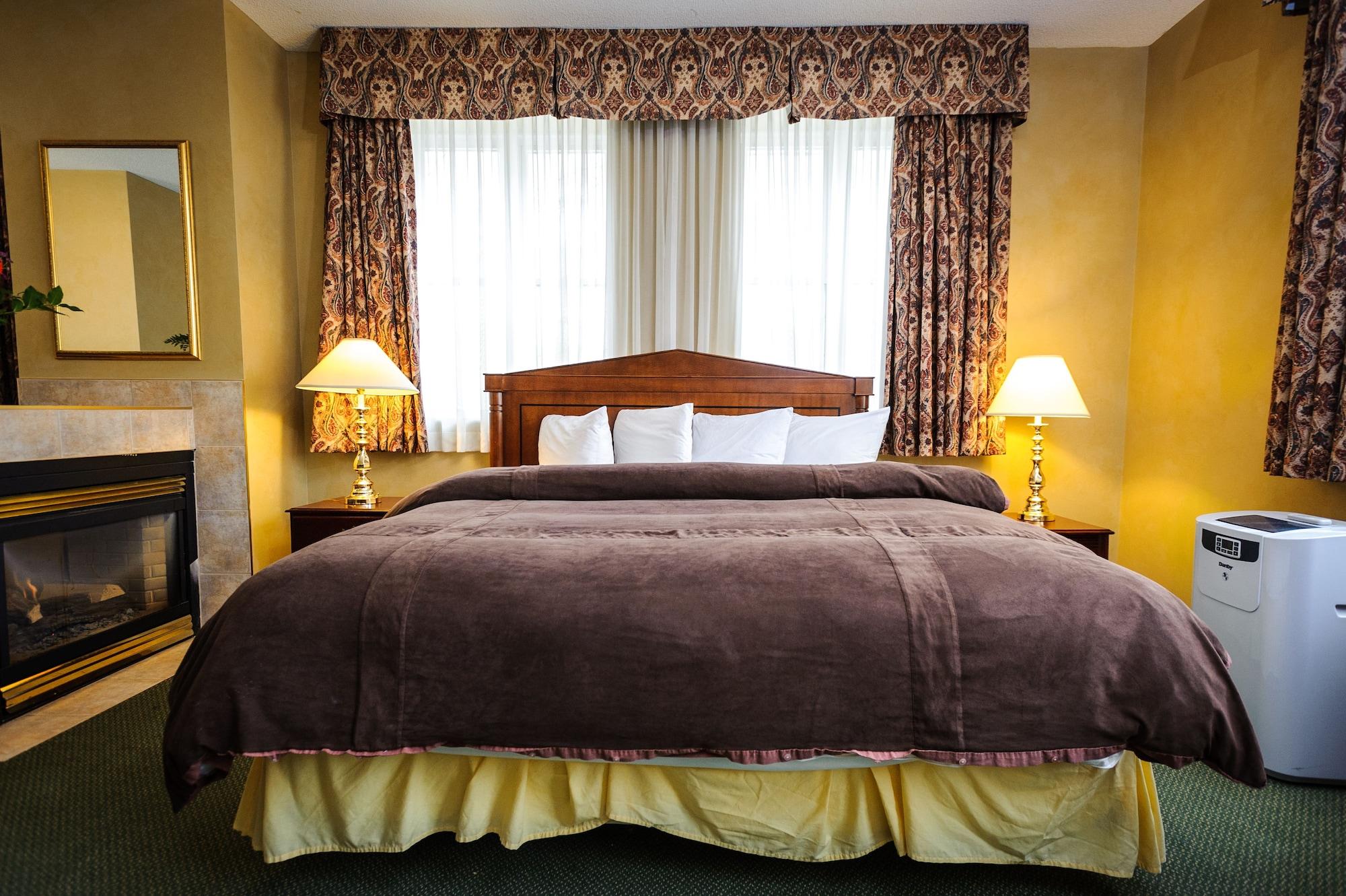 Peterborough Inn & Suites Hotel Екстер'єр фото